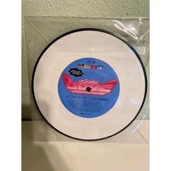 Lady Gaga - Stupid Love 7” Vinyl Record New Sealed - Picture 4 of 4